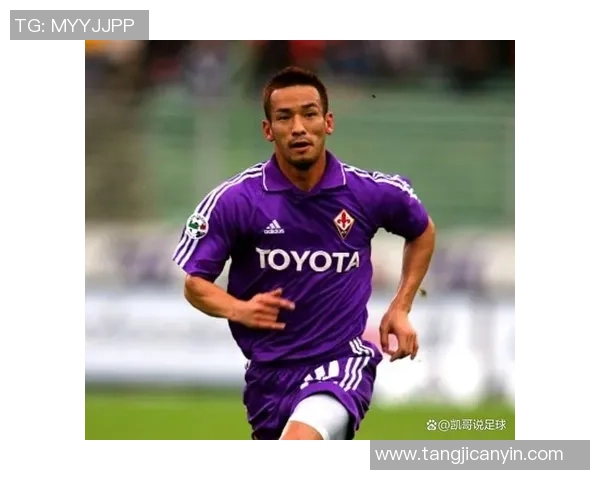 退役足球球星深情回顾绿茵岁月感言寄托热爱与不舍